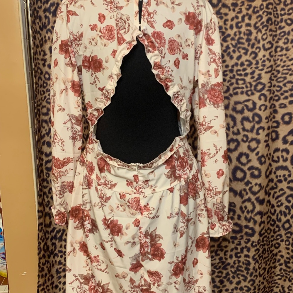 Floral Ruffle dress - Picture 5 of 5
